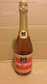 Grande Fratello bottiglia spumante