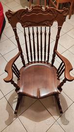 Sedia a dondolo in legno