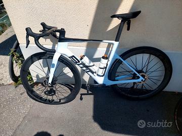 BMC TEAMMACHINE R01  DURAACE  12V TG. 54