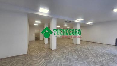 NEGOZIO A FIRENZE