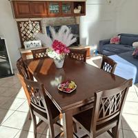 Elegante mobile per il salotto + tavola + sedie