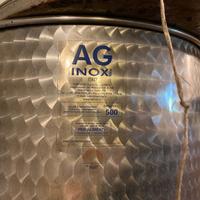 Tino da vino in acciaio inossidabile nuovo