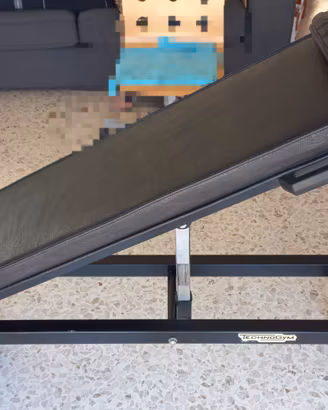 Panca per panca piana/addominali Technogym