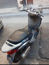 Beverly 200