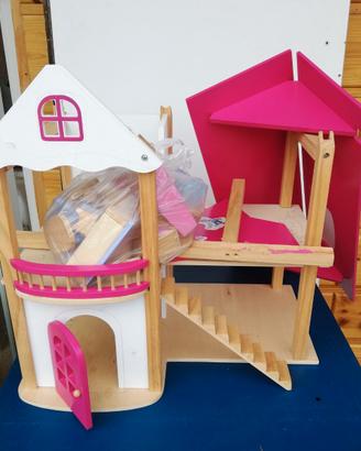 casa delle bambole e mobili in legno