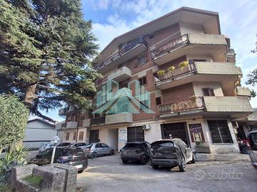 Appartamento di 125 m² con 4 locali e box auto a M