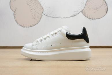 Sneakers oversize Alexander McQueen, taglia 42