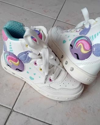 Sneakers geox bambina n.28 pari al nuovo