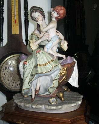 Porcellana di Capodimonte Maternità Primi sorrisi