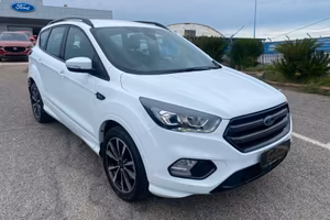 Ford Kuga 1.5 TDCI 120 CV S&S 2WD ST-Line