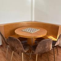 Tavolo e seduta bar + 4 sedie