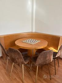 Tavolo e seduta bar + 4 sedie