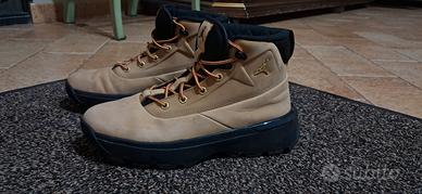 Air Jordan City Boot Cammello TG 43 Come Nuove