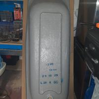 Vasca da bagno nuova ancora nell'imballo