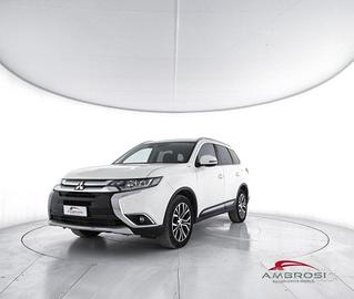 MITSUBISHI Outlander 2.2 DI-D 4WD Instyle Plus S