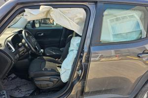 jeep renegade incidentata sinistrato