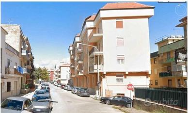 Trib.di Caltanissetta-RG 44/2021 Appartamento asta