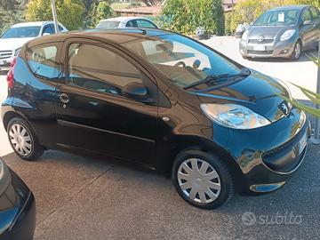 Peugeot 107 1.0 68CV 5p. Plaisir