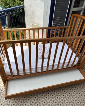 Pali lettino e materasso per bambini