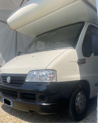 MC Louis glen 560 7 posti letto