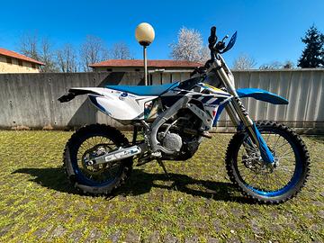 TM 250 4t