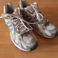 Scarpe Adidas modello Savage n.38,5