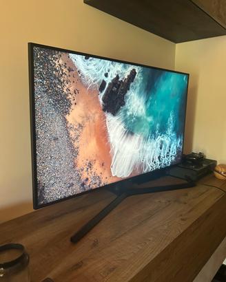 Televisione Samsung  Crystal UHD 4K da 43"
