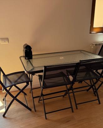 Tavolo pieghevole + sedie