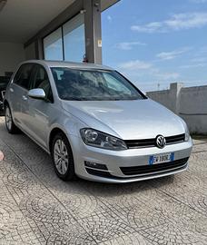 Volkswagen Golf 1.6 TDI DSG
