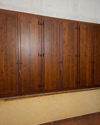 Finestre legno con telaio e scuri - varie misure