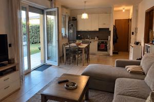 Bilocale con giardino e posto auto a Tradate