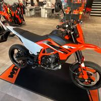 KTM 125 SMC R 2025 PRONTA CONSEGNA
