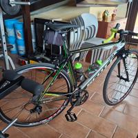 Bici da corsa scott in carbonio M
