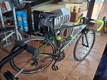 Bici da corsa scott in carbonio M