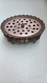 PORTAFIORI o altro in peltro.