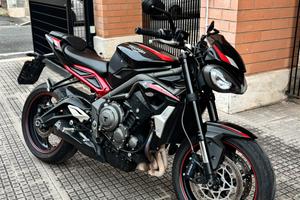 Triumph Street Triple R 765