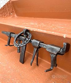 Catenaccio Lombardo 1500  Originale In Ferro