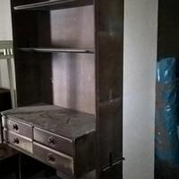 Libreria mobile antico con 4 cassetti da restaurar