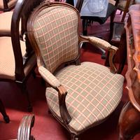 Stock di Sedie e Articoli Vintage/Antiquariato