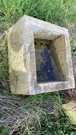 Pile e fioriere in pietra leccese