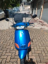 piaggio zip 50 