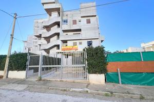 3 LOCALI A LESINA