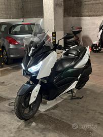 Yamaha x-max 300 abs Rome Edition