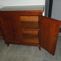 Piccola credenza