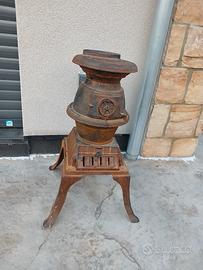 stufa in ghisa anni 30  