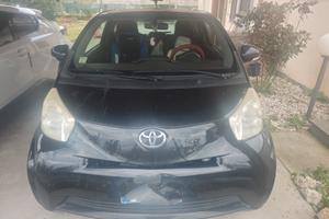 Toyota iq