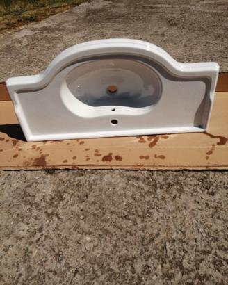 Lavabo in porcellana 