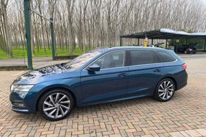 Skoda Octavia 1.5 e-TEC DSG Wagon Style