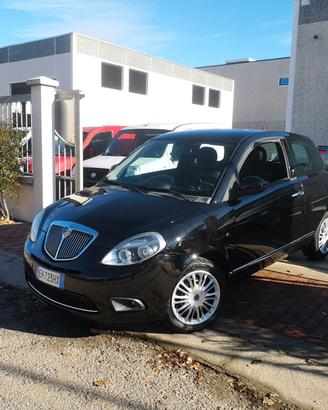 Lancia Ypsilon 1.3 MJT 75 CV Elle