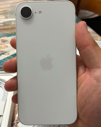 IPHONE 16e
